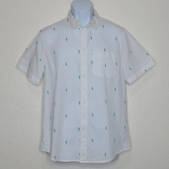 Public‎ Opinion* Men's Short Sleeve Button Down Curved Hem Pocket Shirt~ Medium - Picture 1 of 10